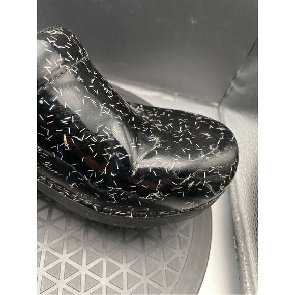 Dansko XP 2.0 Rainbow Sprinkles Confetti Clogs Womens Size 38 EU / 8 US Black - Picture 11 of 12